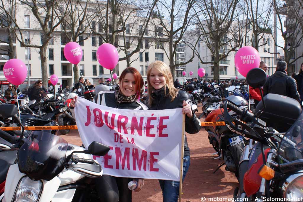 Toutes en moto 2015 : 600 motardes défilent à Lyon