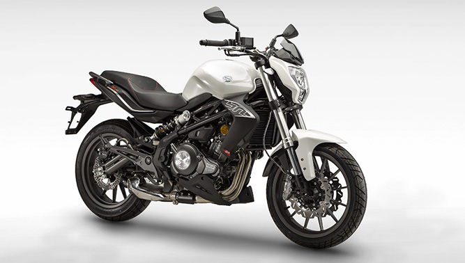 Nouvelle Benelli BN 302 : la mini ER6-N venue (...)