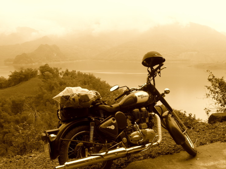 Solidarité : un voyage à moto pour aider le Népal