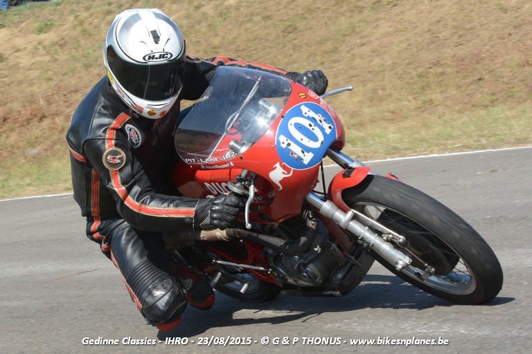 Salon Moto Légende 2015 : faire de la piste en (...)