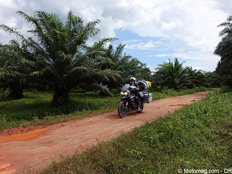 Blog : Mélusine est en Birmanie mais sans sa moto