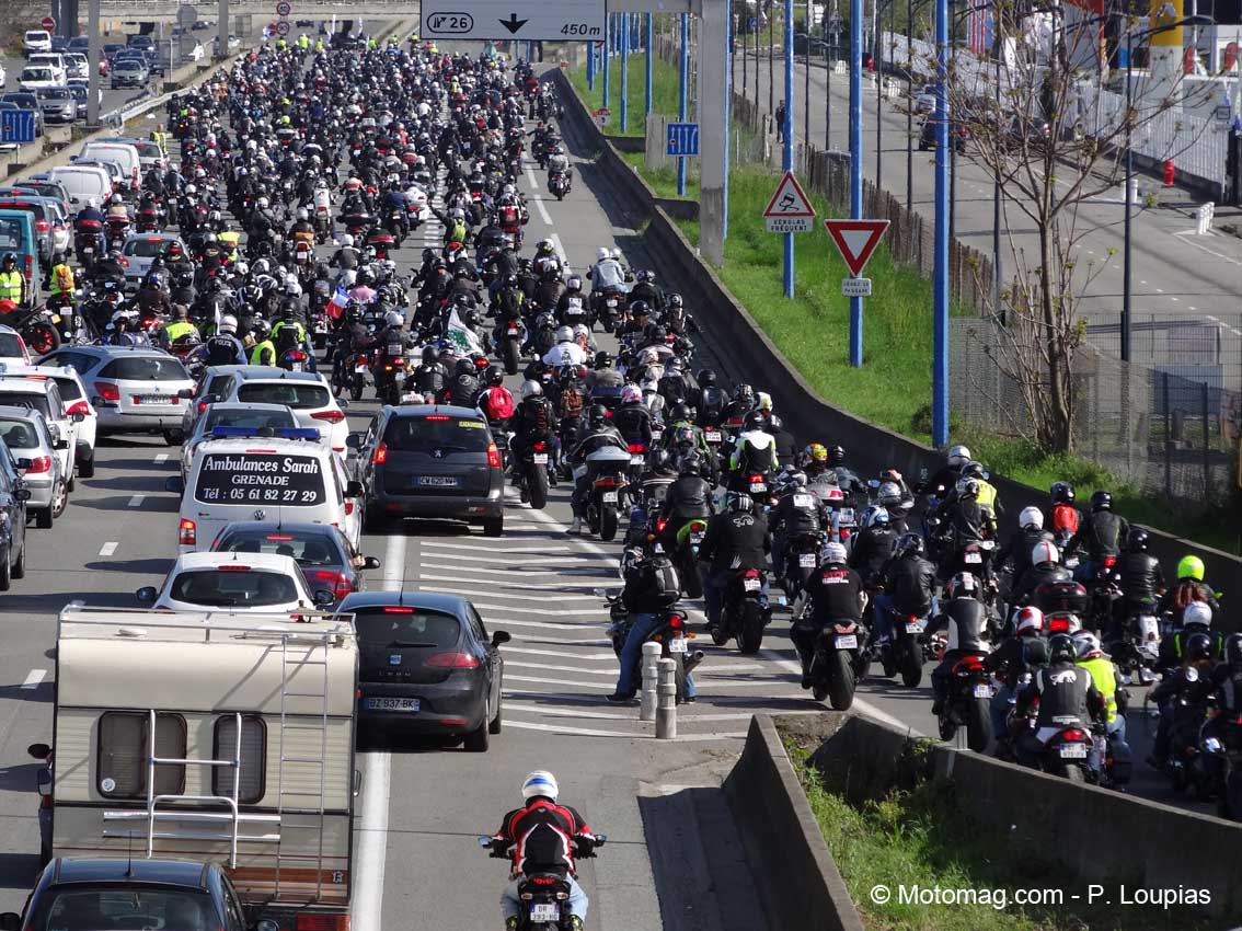 Plus de 2000 motards à Toulouse lors d'une belle (...)