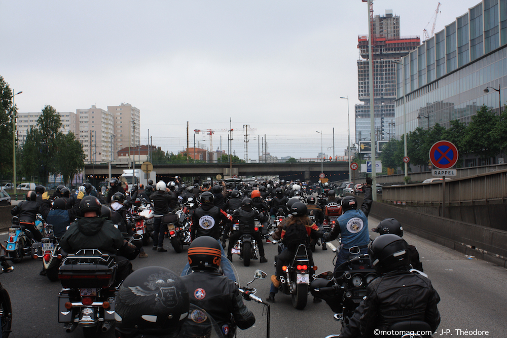 Les bikers à l'assaut du périphérique parisien