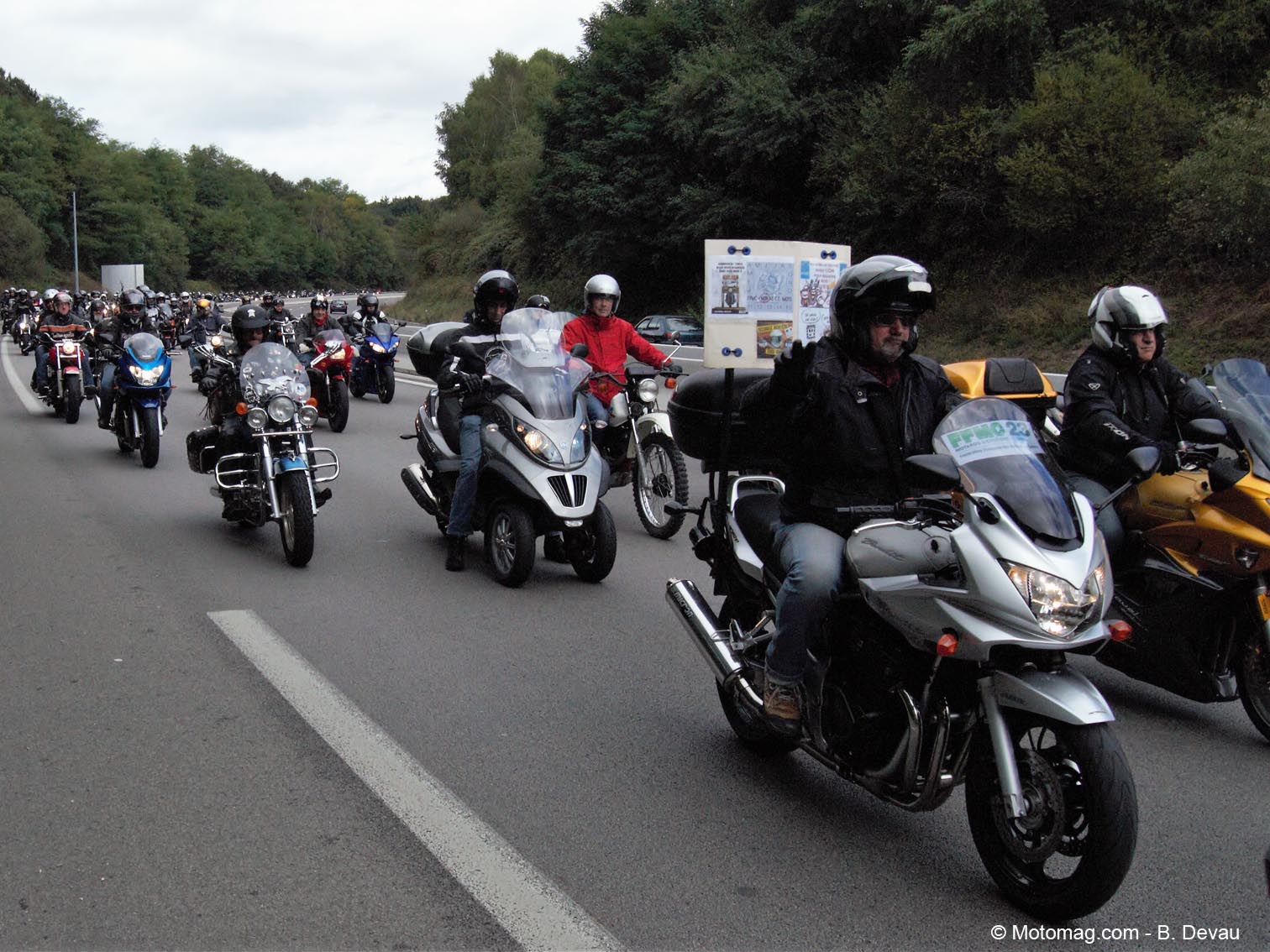 limoges 500 motards en col 232 re bloquent l autoroute limoges 500 motards en col 232 re bloquent l autoroute