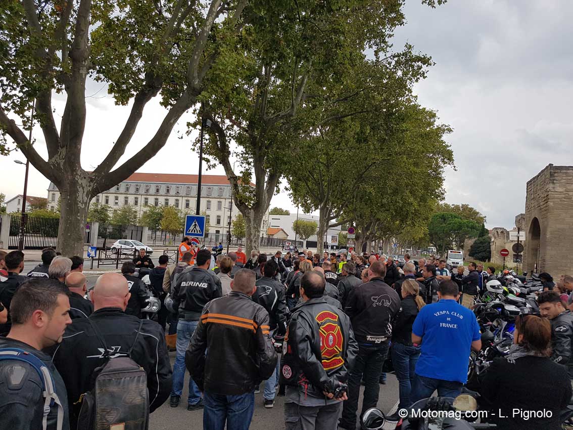 150 motards en Avignon (84) malgré les risques (...)