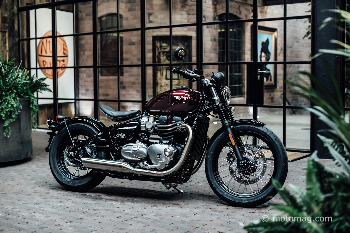 Triumph Bonneville Bobber : le petit frère turbulent