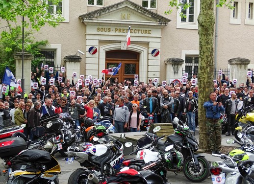 Allier : motards et automobilistes disent non au 80 (...)