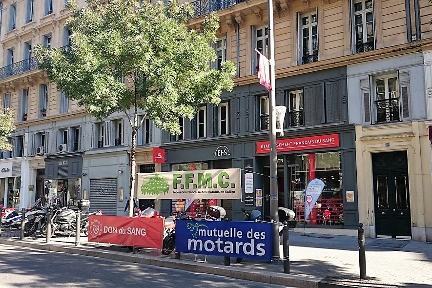 Don du sang motard à Marseille avec la FFMC13