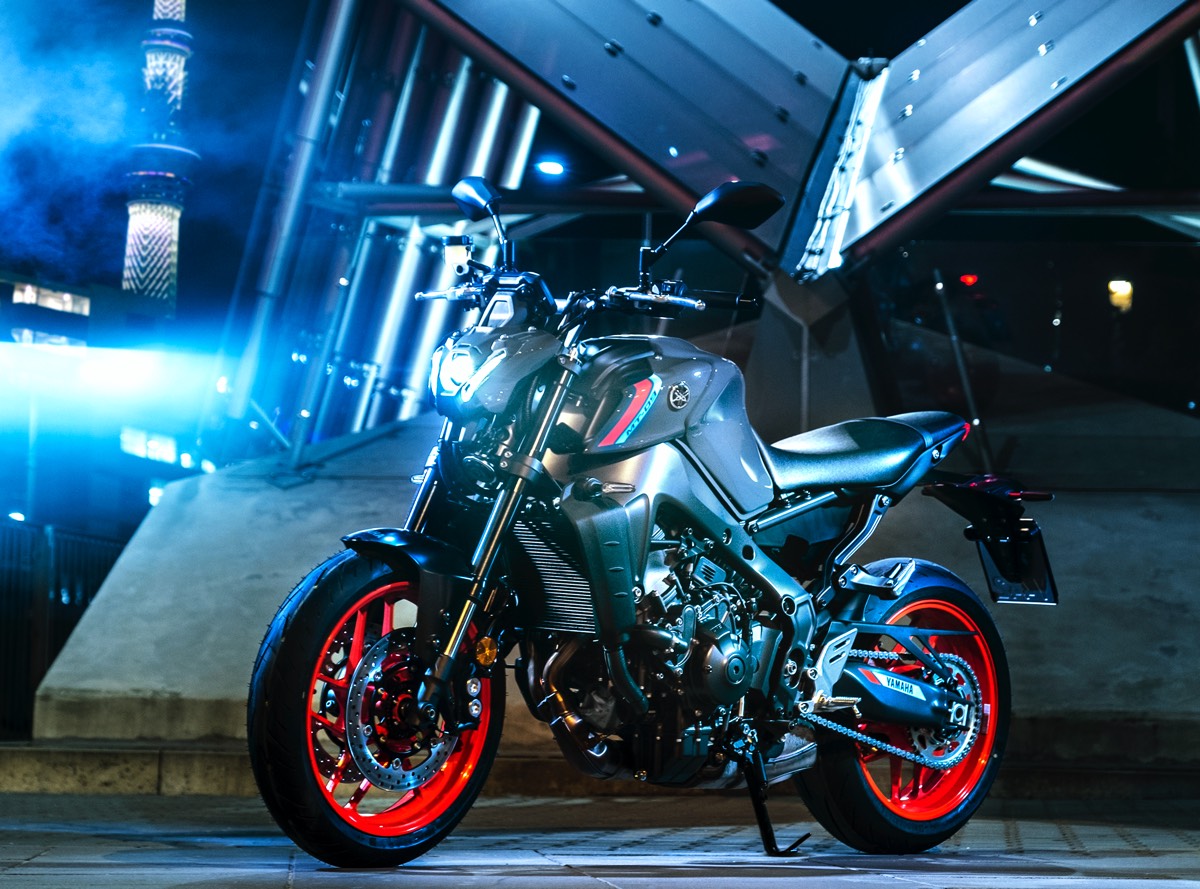 Yamaha MT-09 2021 : cylindrée, puissance et couple en (...)