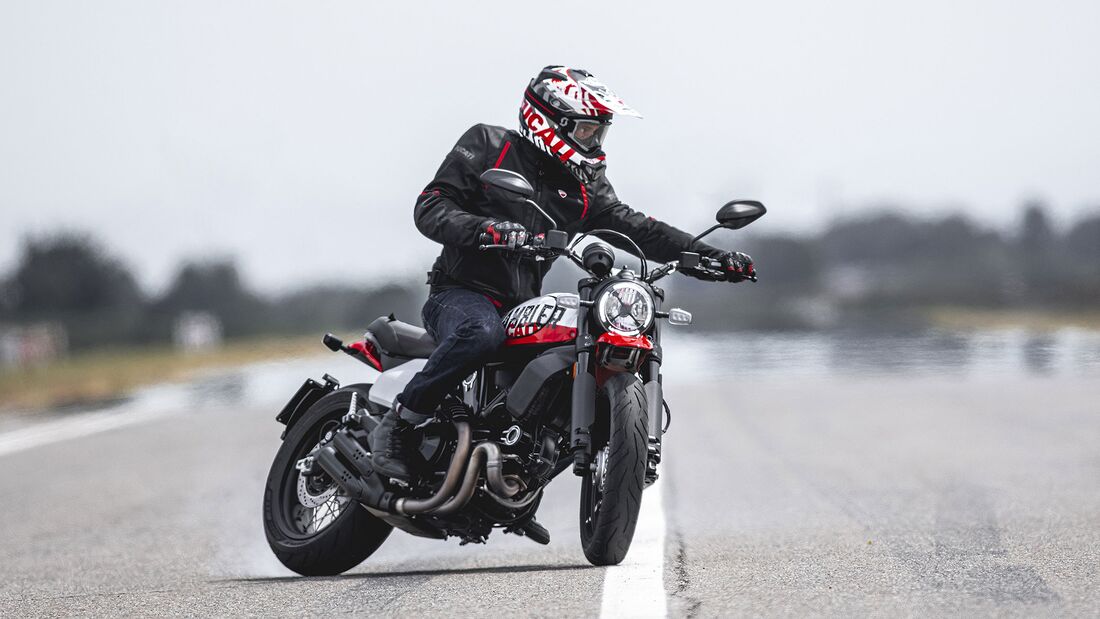 Ducati dévoile son nouveau Scrambler Urban Motard