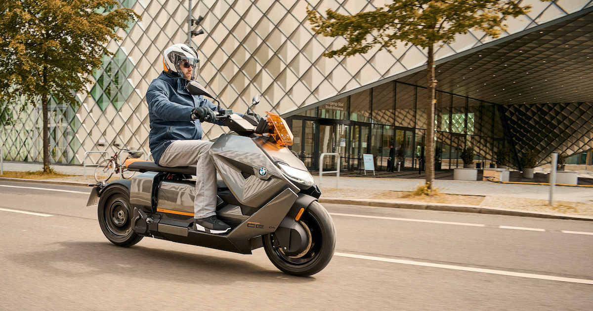 BMW rappelle ses scooters électriques CE-04
