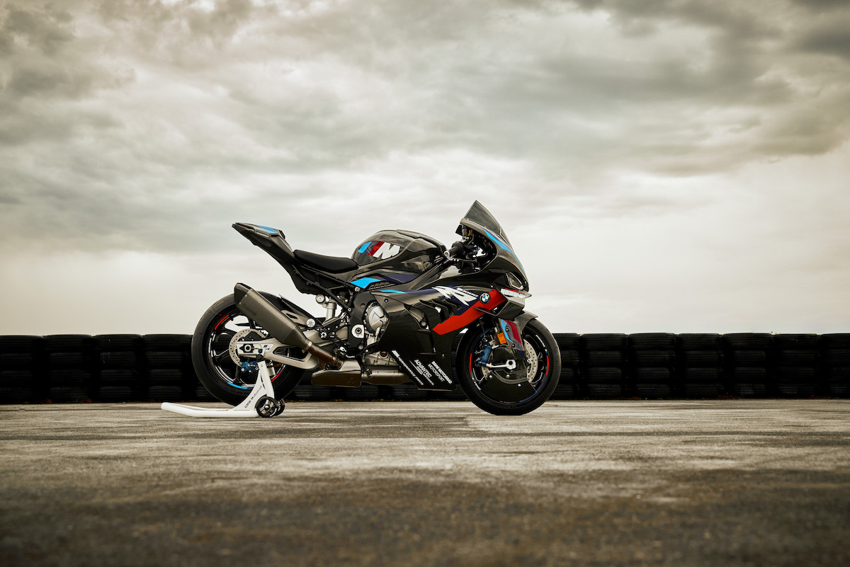 BMW M 1000 RR 2023 : la version Motorsport de la S 1000 (...)