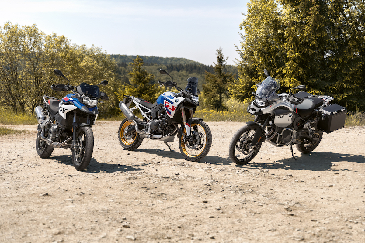 BMW dévoile ses nouvelles F 800 GS, F 900 GS et F 900 GS (...)