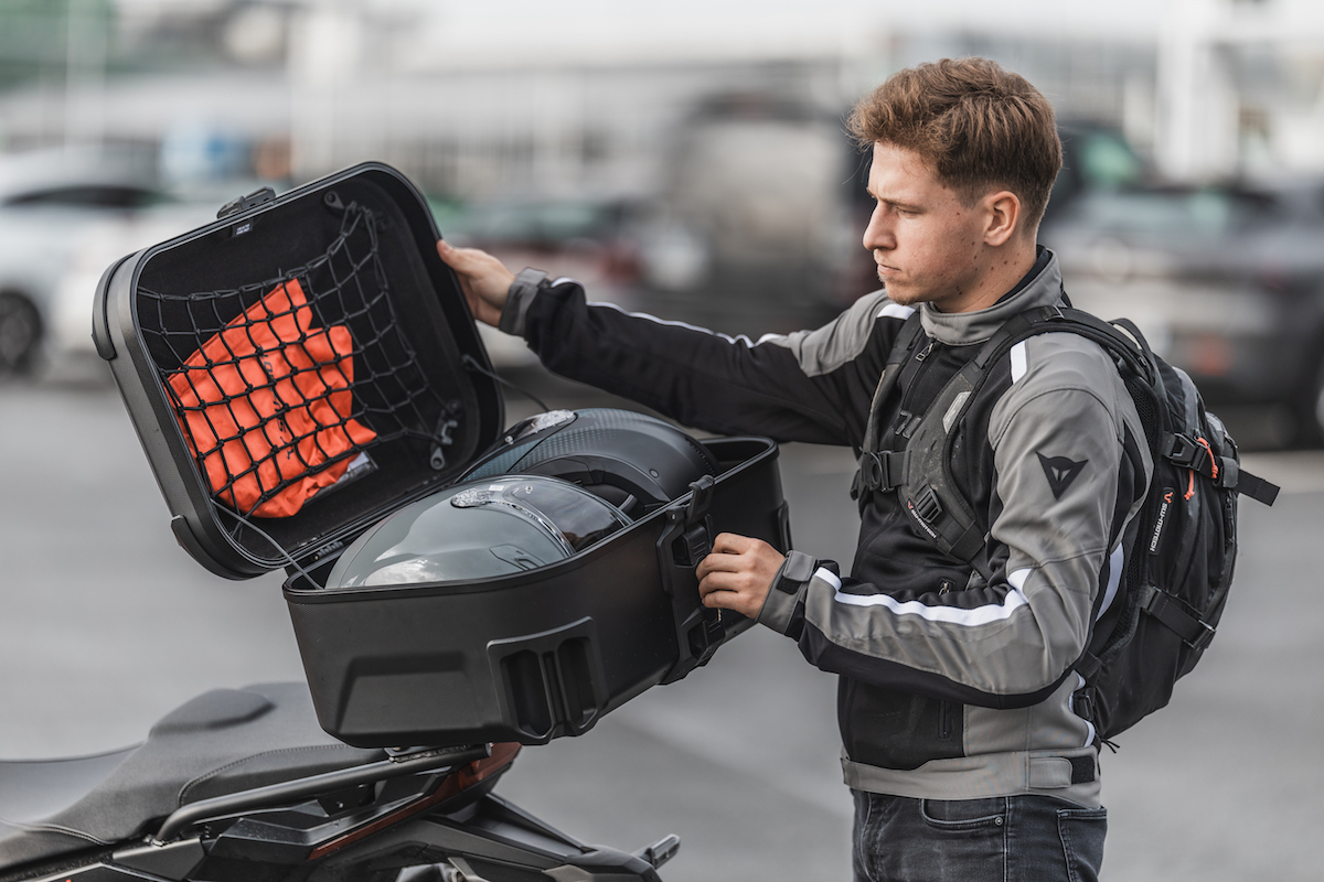 SW-Motech DUSC XL : un nouveau top case de 55 litres (...)