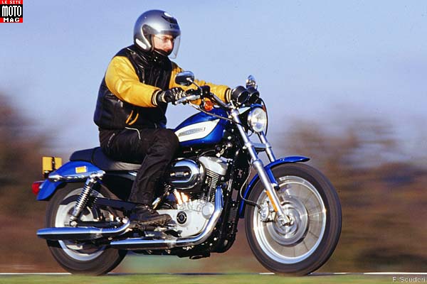 Harley Davidson Sportster XL 1200 Roadster