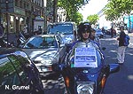 Paris : Pour le droit de stationner sur les trottoirs
