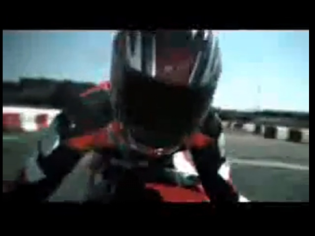Sélection vidéo de la semaine : MotoGP, gamelles et (...)