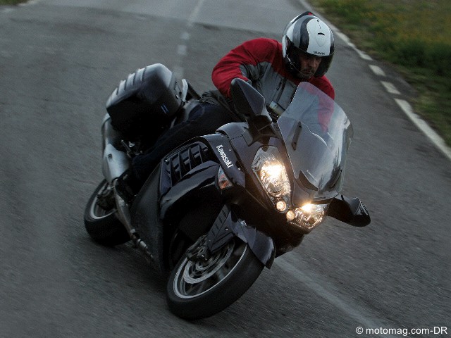 Kawasaki GTR 1400 : sans heurts et sans reproches
