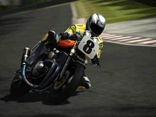 Jeu vidéo : des motos dans Gran Turismo 5 ?!