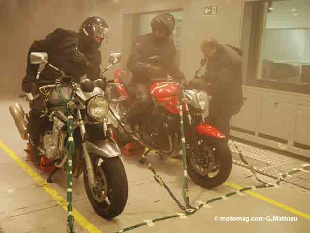 Vestes motos d'hiver : testées en soufflerie par (...)