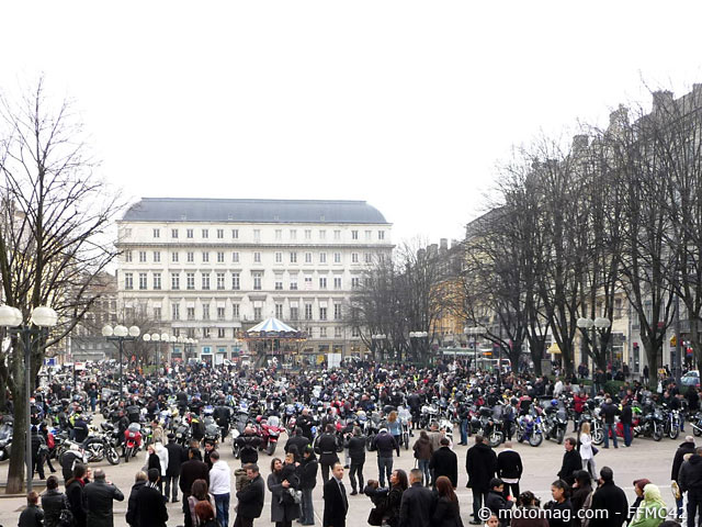 Manif moto 13 mars : Saint-Étienne (42)
