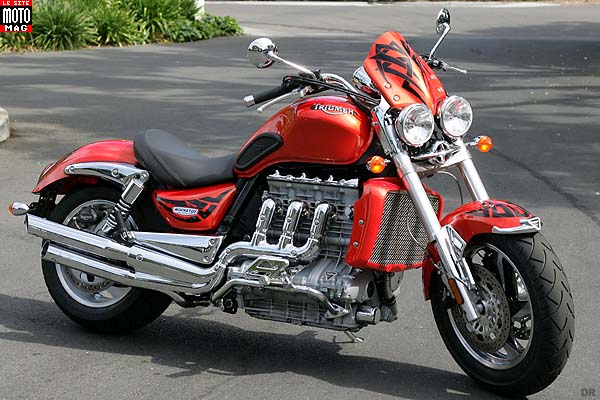 Triumph 2300 Rocket III