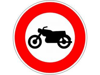 Motos : défense de stationner à La Défense