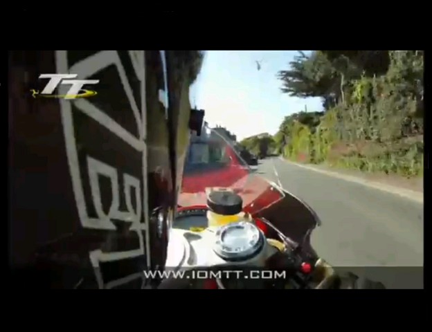 2 min de vidéo embarquée sur la moto électrique vainqueur (...)