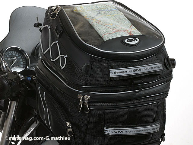 Bagages moto : les sacoches réservoir magnétiques à double ()