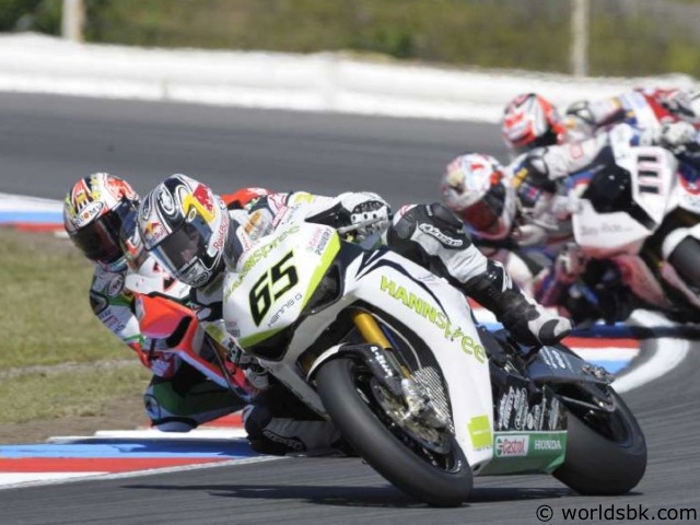 WSBK de Brno : Biaggi (Aprilia) et Rea (Honda) se (...)