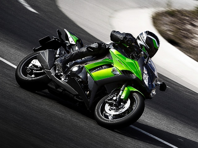 Nouveautés 2011 : Kawasaki Z 1000 SX