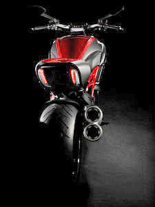 Ducati Diavel : la première photo officielle