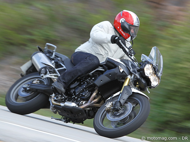 Triumph 800 Tiger
