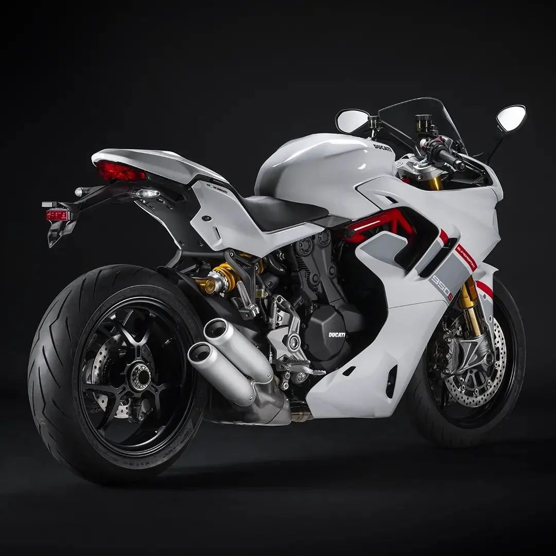 Des nouveaux coloris pour les Ducati SuperSport S et Monster 950 2024