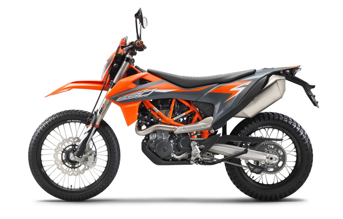 KTM 690 SMC et Enduro R 2021 du gris chez les Orange