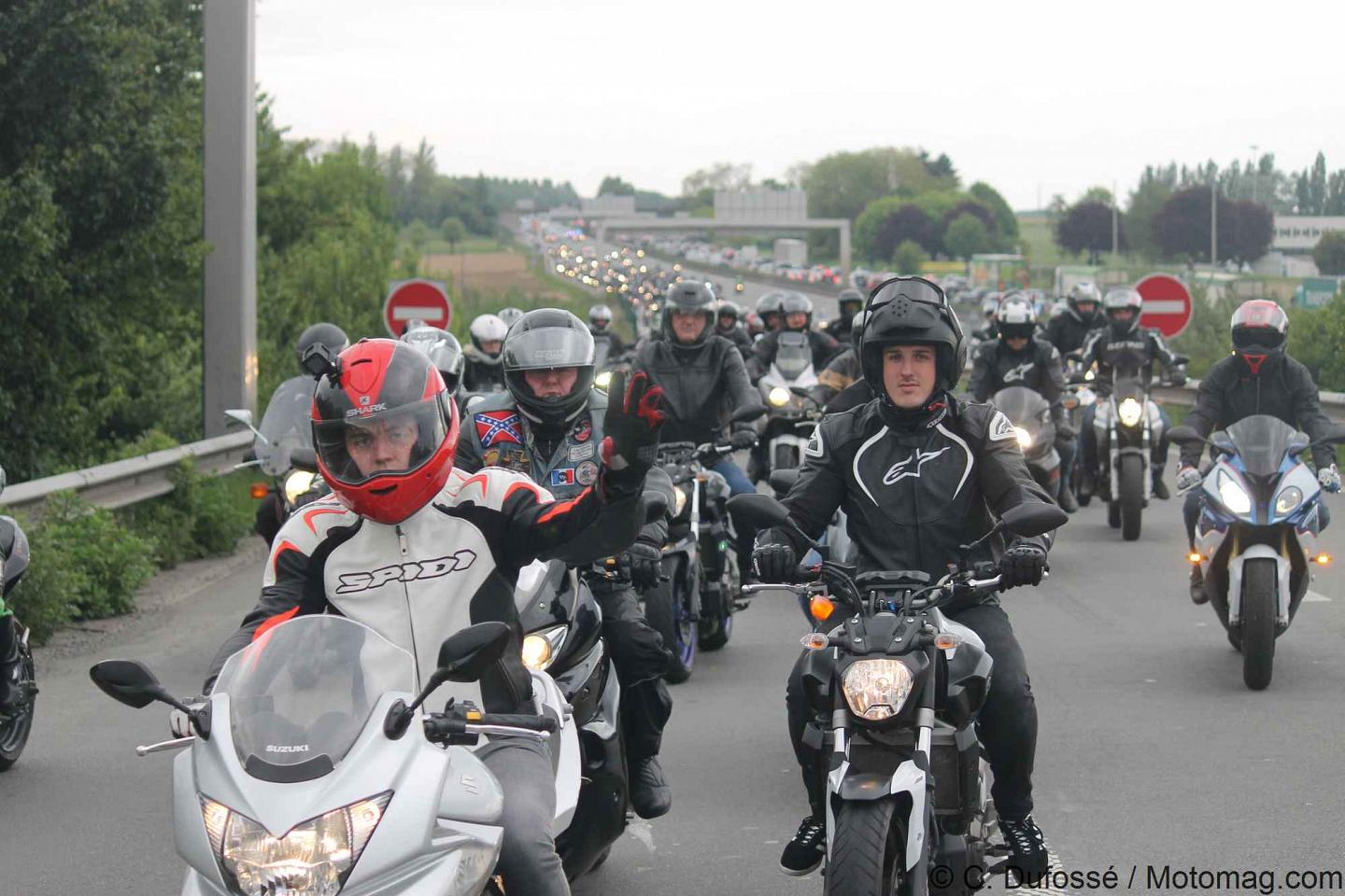 Manifs FFMC : 7 500 motards en colère contre le délire (...)