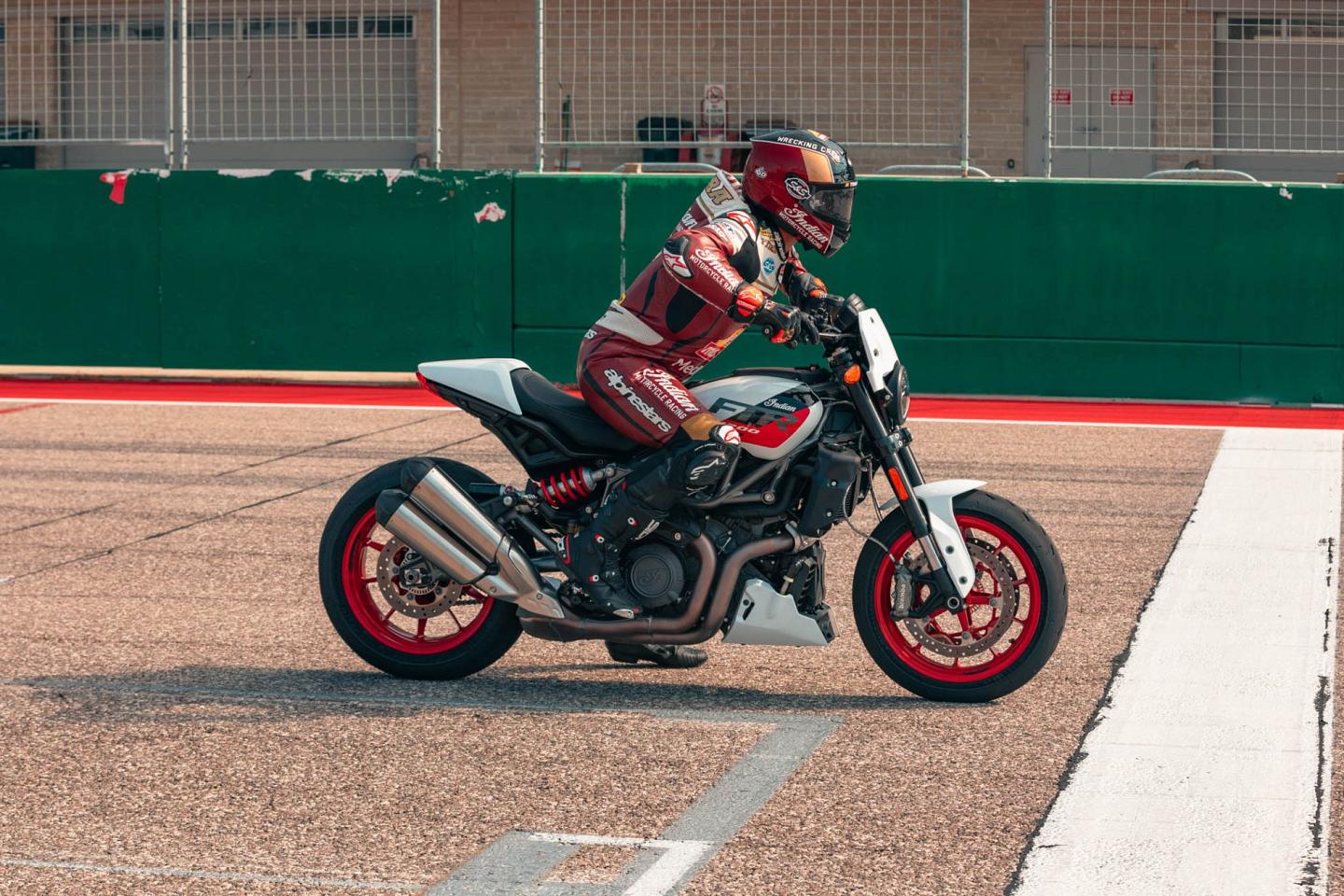 [EICMA 2022] Nouvelles Indian FTR 1200 Sport et Indian (...)