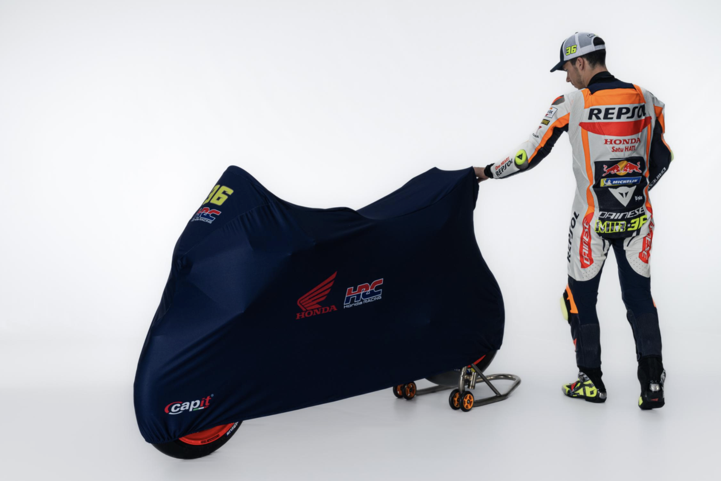 MotoGP : Honda Repsol présente ses pilotes et sa livrée (...)