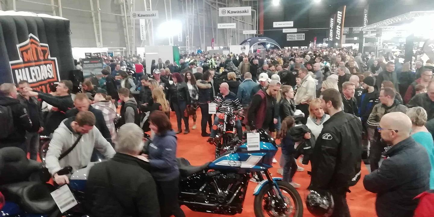 1er salon de la moto, du quad et du scooter de Douai (...)