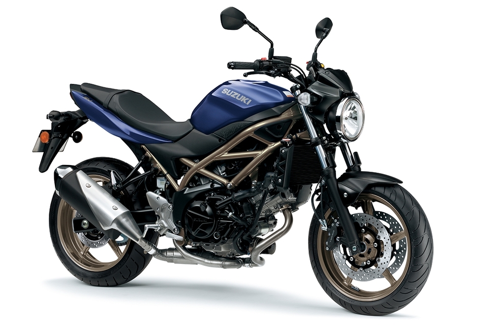 Suzuki SV650 2023 : les nouveaux coloris