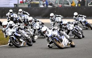 Coupe Yamaha YZF-125R : la bonne formule pour (...)