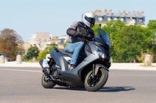 Essai Peugeot 125 Pulsion GT 2023 : le lion sort (...)