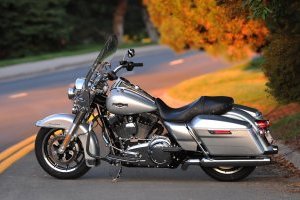 Harley Davidson Road King gauche