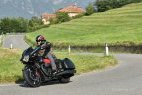 Moto Guzzi MGX-21 : exercice de style