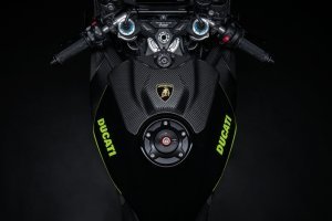 Panigale V4 Lamborghini
