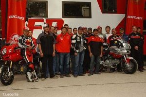 Moto Tour 2005 : Ducati Elf en force