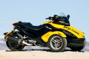 Can-Am Spyder : « presque » une moto