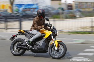 Zero S 11 kW : joueuse