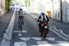 Conduite moto : gaffe aux angles morts !