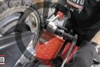 Tuto mécanique : comment changer son kit chaine moto (...)
